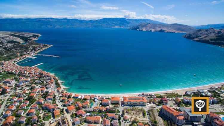 Strand Vela Plaža, Baška