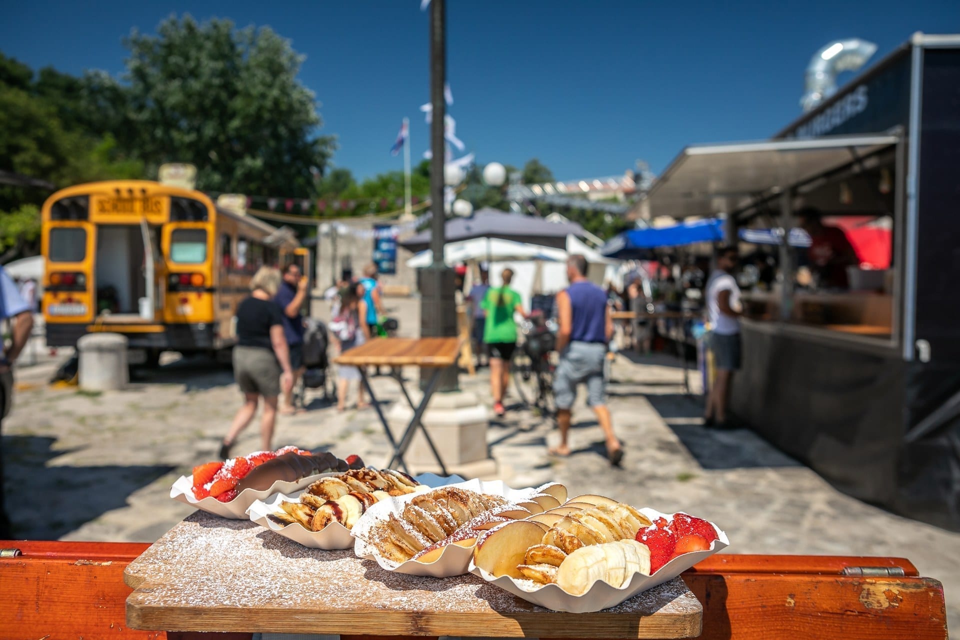 Köstliches Streetfood beim Krk Food Truck Festival (Bildquelle: Tourismusverband der Stadt Krk)